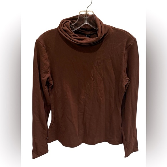 Sunbs Workout Brown Turtleneck Blouse Sweater Size Small New with Tags - Picture 1 of 4